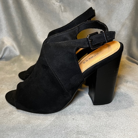 SOLD* - Picture 1 of 6